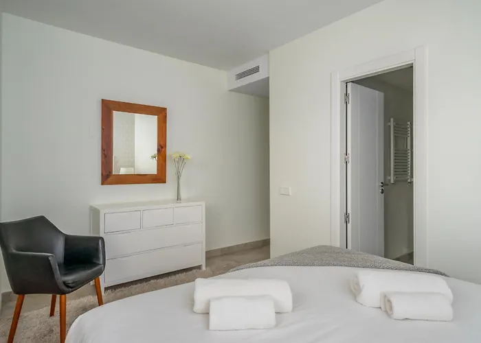 Lica Infinity Collection - Alana